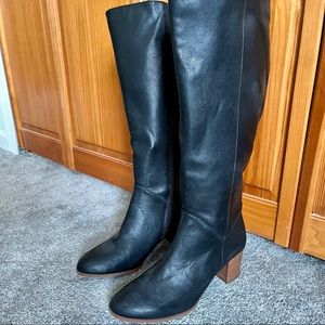 NWOT Black Faux Leather Boots sz 11 WIDE CALF by Comfortview